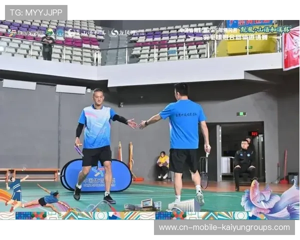 现场“燃爆”瞬间:运动员“极速冲刺”点燃全场! 现场“燃爆”瞬间:运动员“极速冲刺”点燃全场!